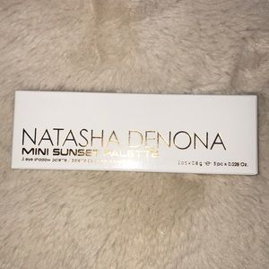 mini eyeshadow pallet